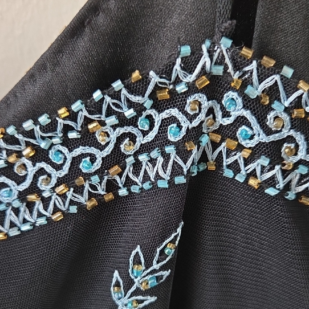 Vintage MARINA Black Camisole with Blue And Gold Floral Beading Womens Large - Picture 7 of 11